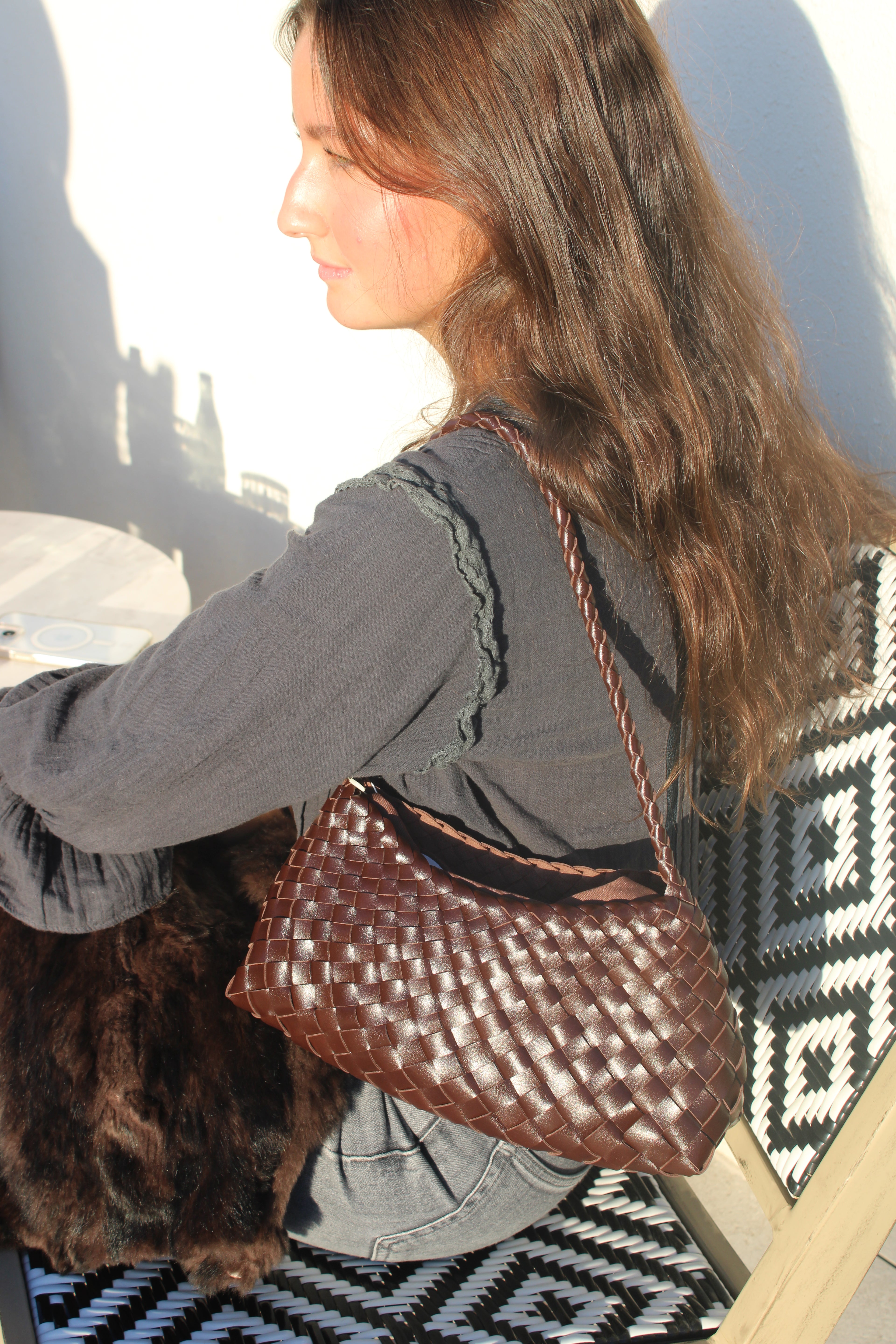 Bolso Oslo trenzado marrón